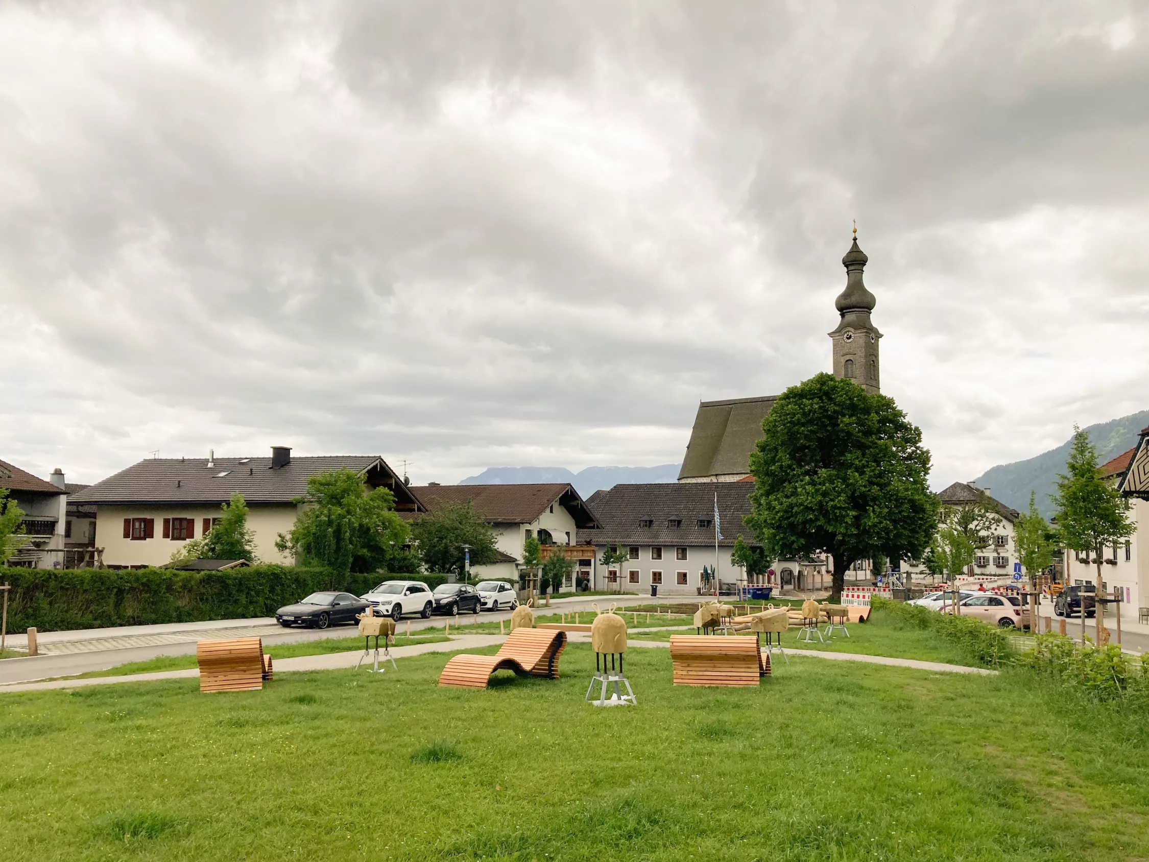 Dorfzentrum, Anger
